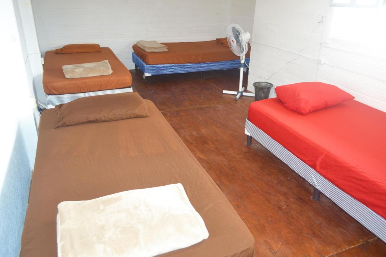 4 Grados Hostel Guatemala-Stad Buitenkant foto