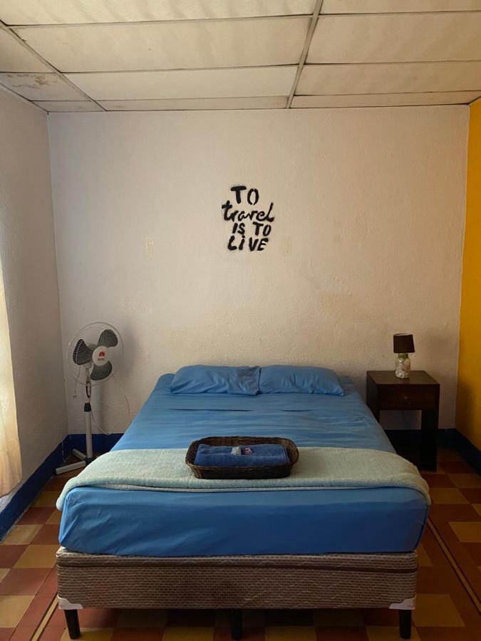 4 Grados Hostel Guatemala-Stad Buitenkant foto